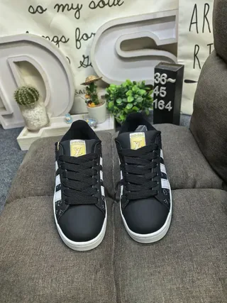 Louis Vuitton LV Trainer Chaussures lifestyle blanches argentées imprimées monogramme cuir supérieur embout perforé 20