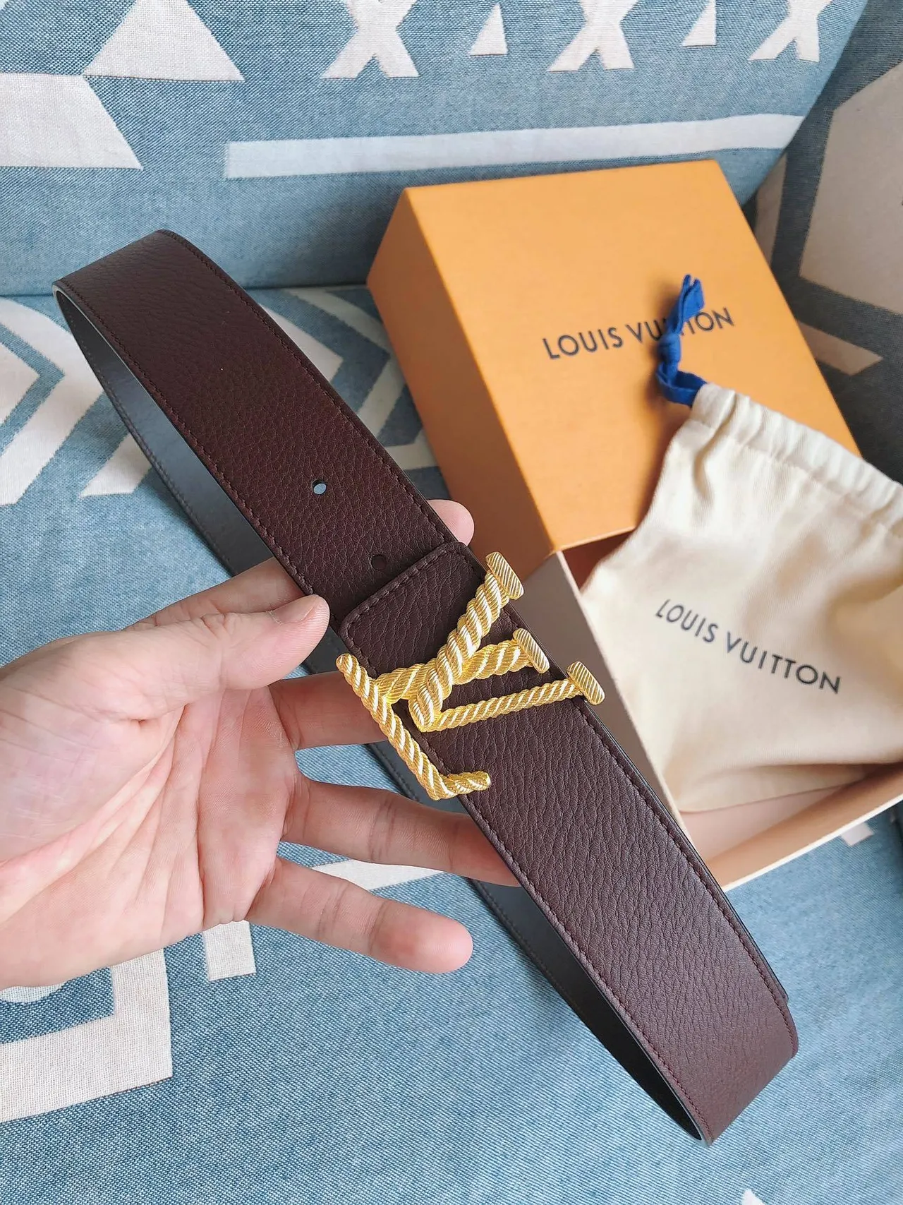 Louis Vuitton LV 扭 棕 金 扭曲绳 单色图案 扣 粒面 皮革 带 4