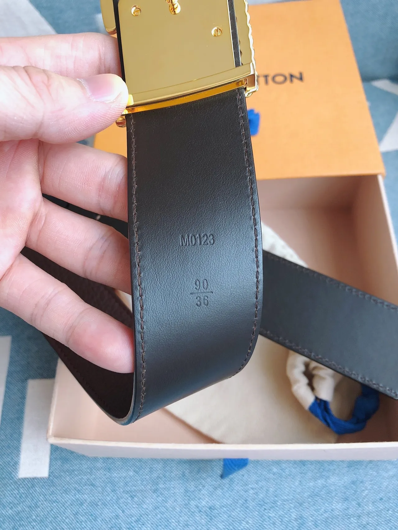 Louis Vuitton LV 扭 棕 金 扭曲绳 单色图案 扣 粒面 皮革 带 6