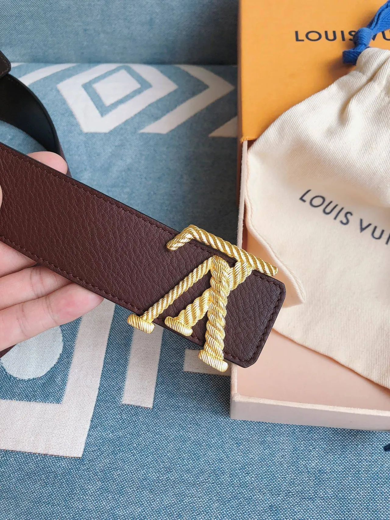Louis Vuitton LV 扭 棕 金 扭曲绳 单色图案 扣 粒面 皮革 带 8
