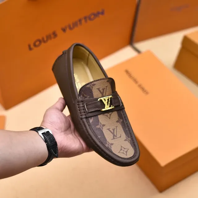 Louis Vuitton Monogram Canvas চামড়া কিনারা সোনার বাকেল লোফার 6