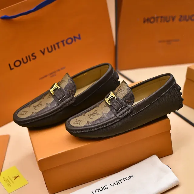 Louis Vuitton Monogram Canvas চামড়া কিনারা সোনার বাকেল লোফার 8
