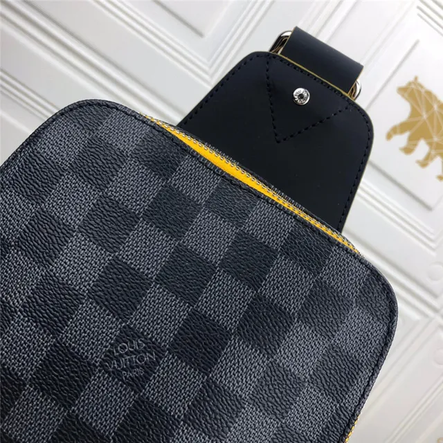 Louis Vuitton Monogram Eclipse মেসেঞ্জার ব্যাগ 5