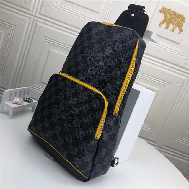 Louis Vuitton Monogram Eclipse মেসেঞ্জার ব্যাগ 9