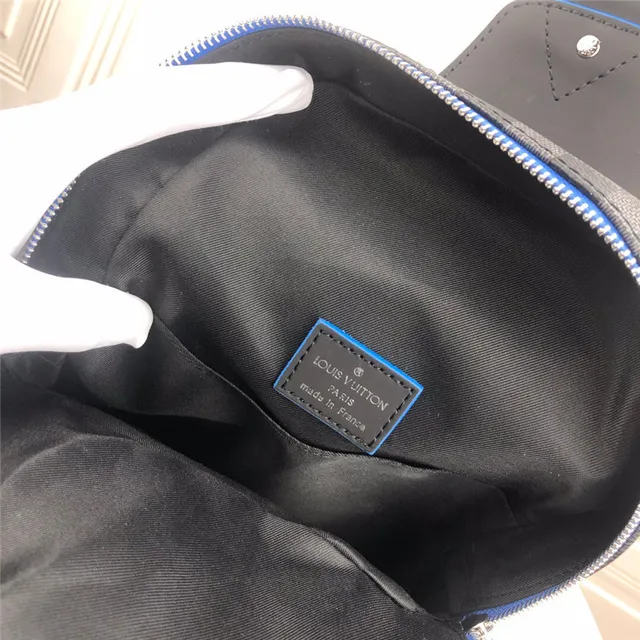 Louis Vuitton Monogram Eclipse মেসেঞ্জার ব্যাগ 11