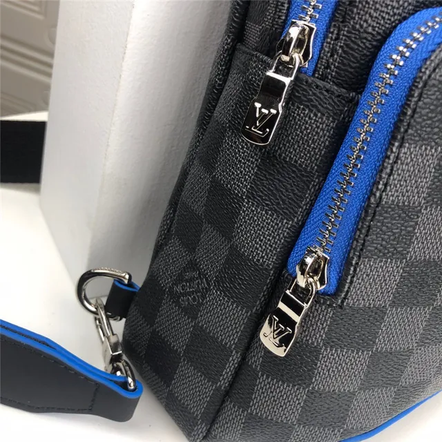 Louis Vuitton Monogram Eclipse মেসেঞ্জার ব্যাগ 13
