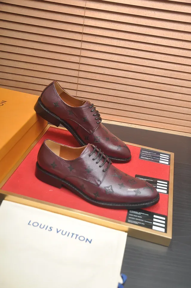 Louis Vuitton أحذية أوكسفورد برغوندي كاب توي مونوغرام مطبوع 4