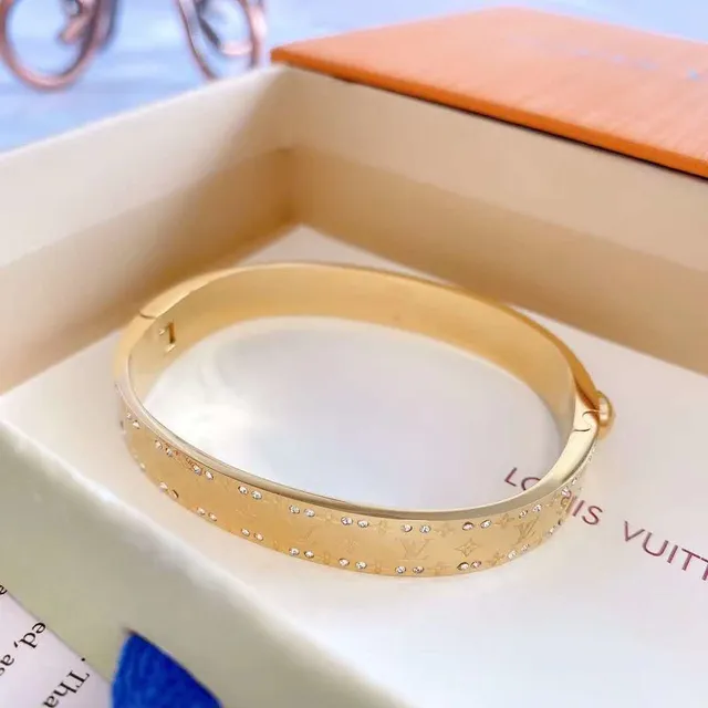 Louis Vuitton Monogram Empreinte أساور بينجل كريستالية مزينة بحلقة مفتوحة 3