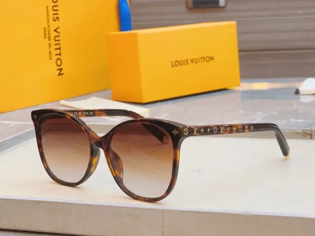 Louis Vuitton Monogram-Engraved Round Acetate Optical Glasses 6