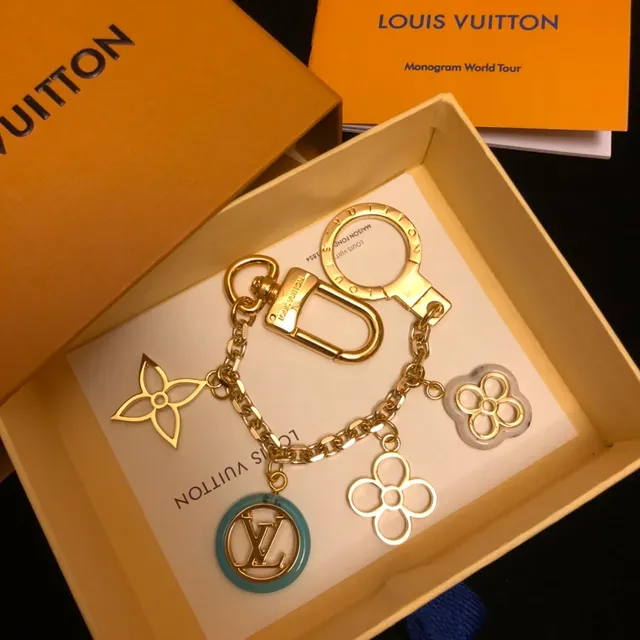 Louis Vuitton Monogram 花卉金蓝金属多 charm 手链 8