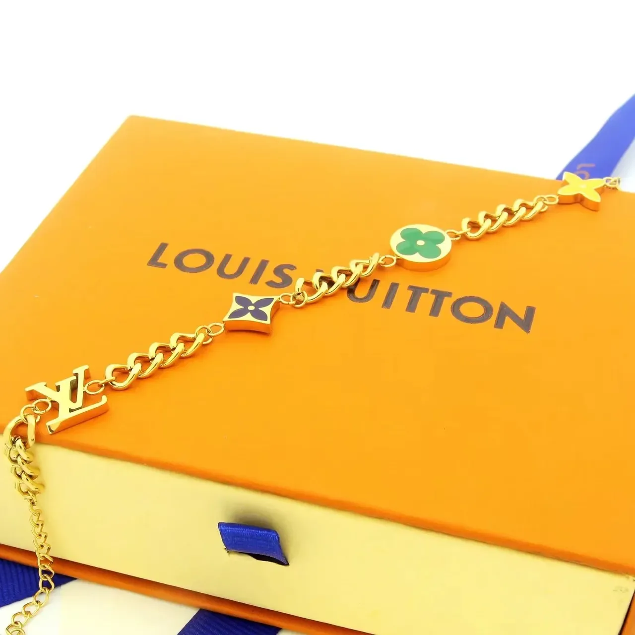 Louis Vuitton Monogram Flower سلاسل ذهبية فضية مربوطة تعويذة مينا سوار 4