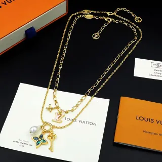 Colar Louis Vuitton Multi-Charm Layered Gold-Tone