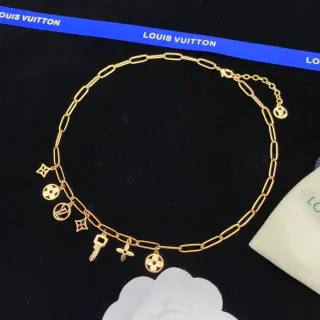 Louis Vuitton Multi-Charm Paperclip Link Colar