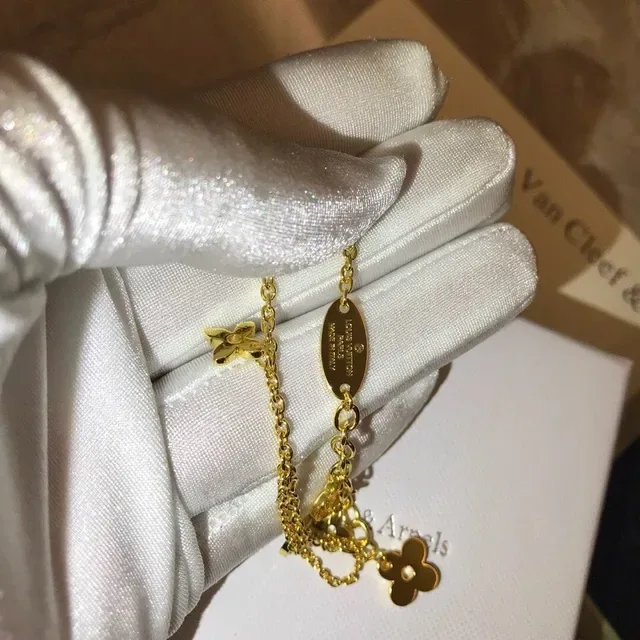 路易威登 欧泊 金链 多 charm 手链 2