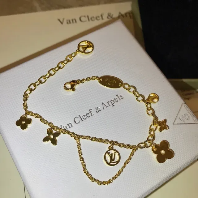 路易威登 欧泊 金链 多 charm 手链 6