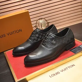 Louis Vuitton Sapatos Oxford com bico perfurado
