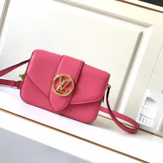 Louis Vuitton Bolsa crossbody rosa flap estruturado