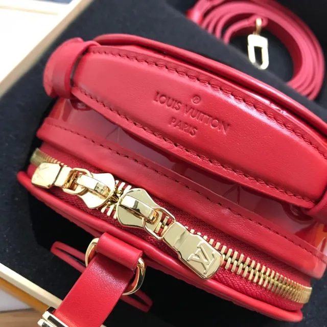 Louis Vuitton Red Gold Circular Patent Leather Messenger Bag 3