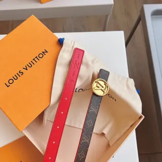 Louis Vuitton उलटने लायक मोनोग्राम कैनवास और लाल चमड़े की बेल्ट