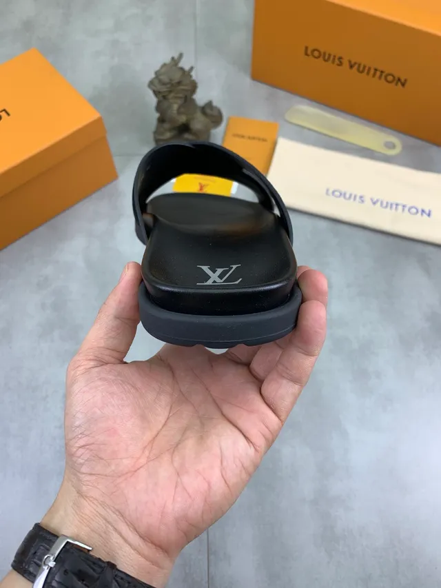 Louis Vuitton Run Away Black Monogrammed Suede Strap Design Slippers 3