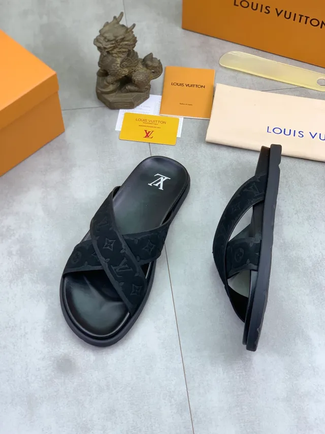Louis Vuitton Run Away Black Monogrammed Suede Strap Design Slippers 5