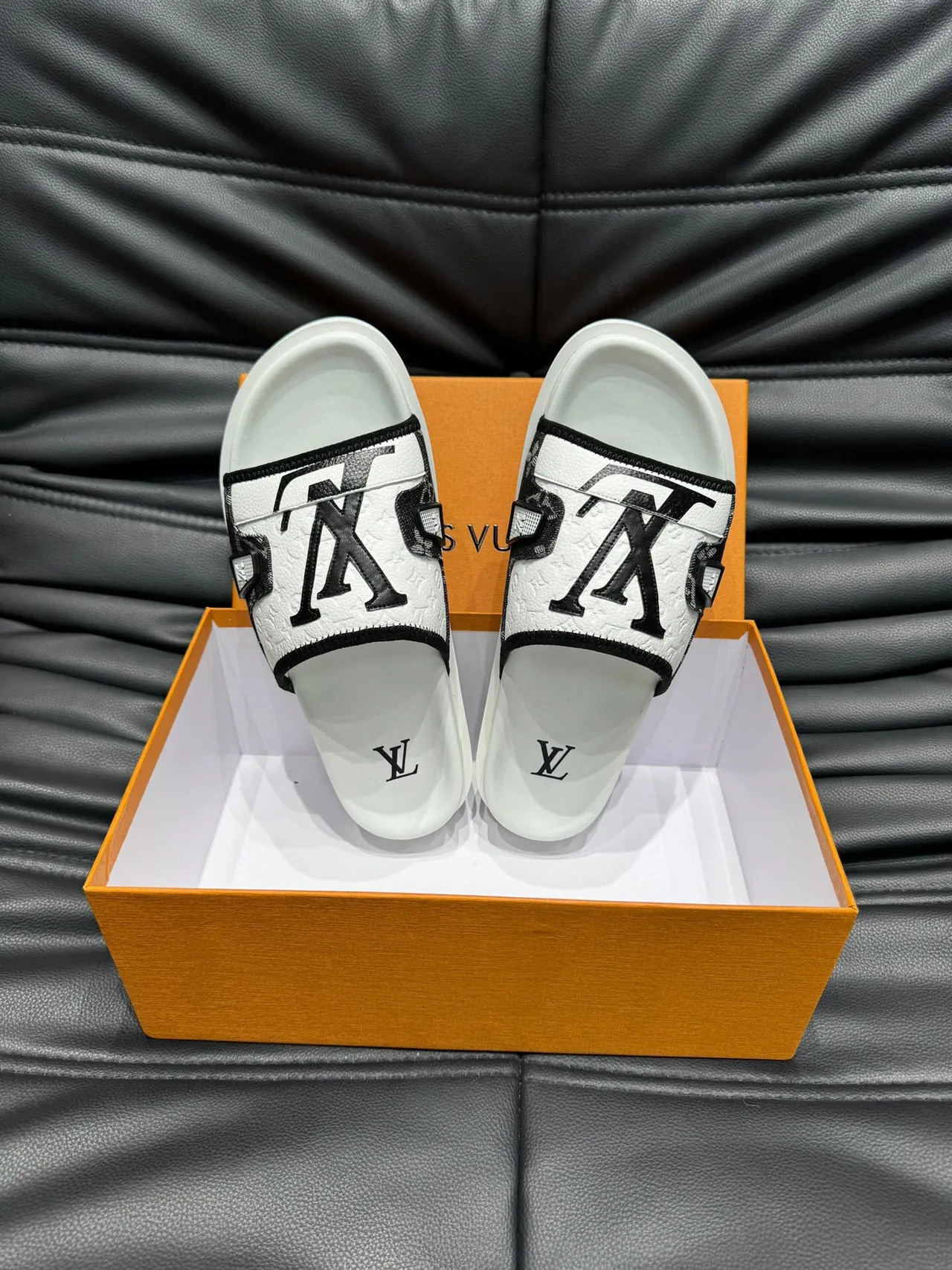Louis Vuitton Run Away Monogram White and Black Slippers 4