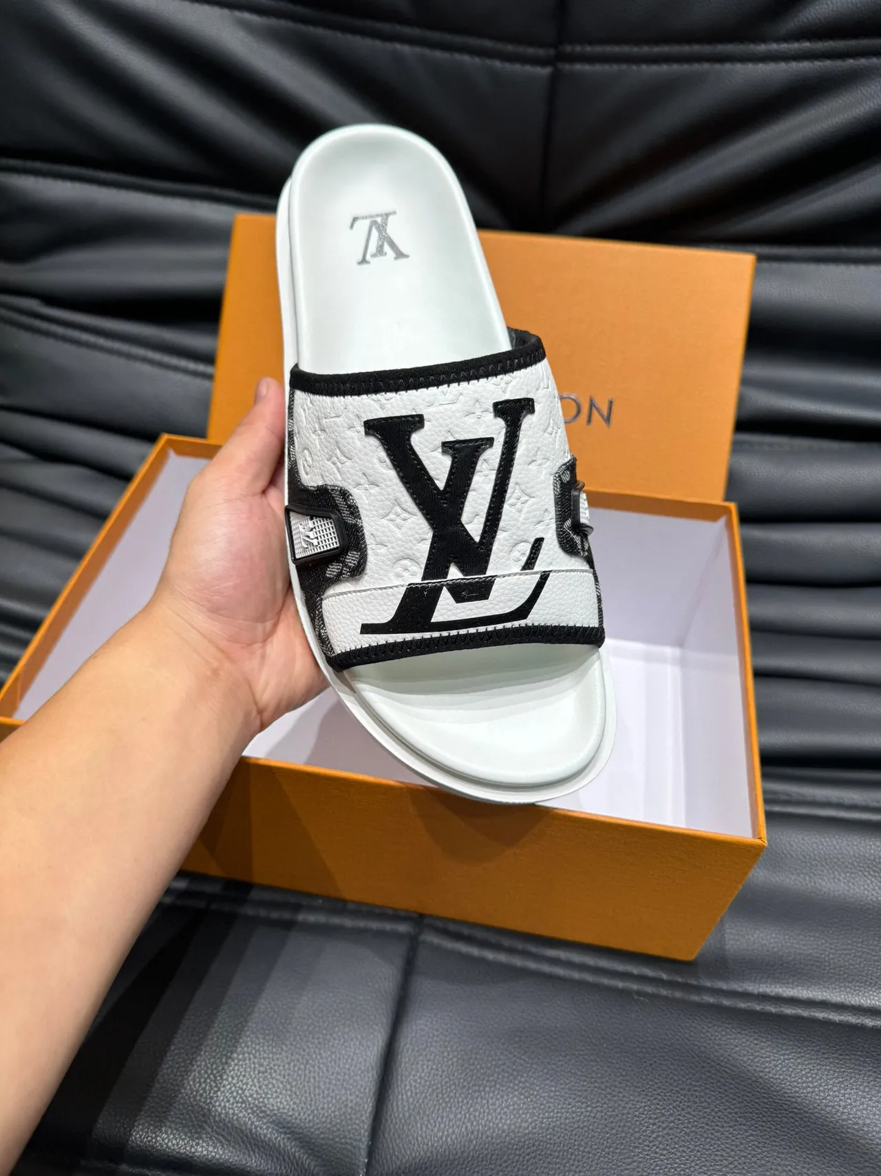 Louis Vuitton Run Away Monogram White and Black Slippers 7