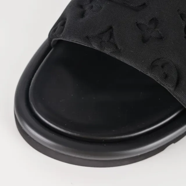 Louis Vuitton Run Away Slide Sandálias Pretas Monogram Com Tirante Acolchoado 5