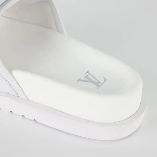 Louis Vuitton Run Away Slide أبيض Monogram جلد نعال 4