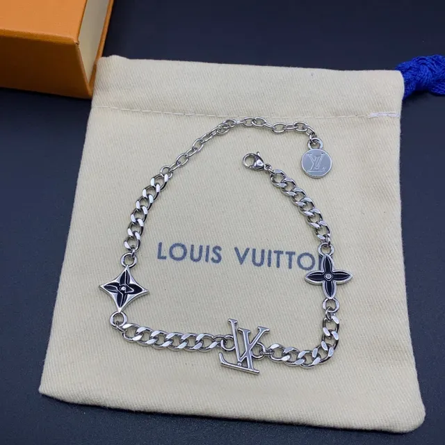 Louis Vuitton Collier Chaîne Curb Argent Noir Multi-Charm Pendentif Design 2
