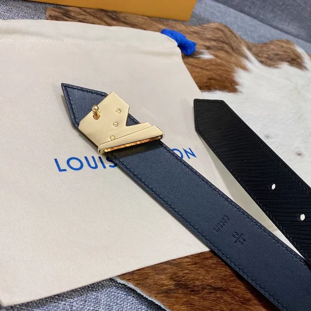 Louis Vuitton V Belt নৌনীল চামড়ার বেল্ট 7