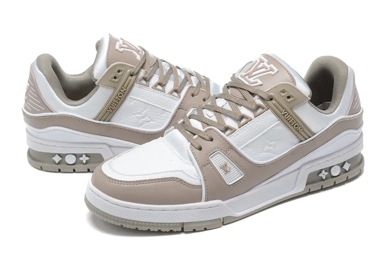Louis Vuitton Blanc et Beige Cuir et Synthétique Avec Détail de Sangle Asymétrique Chaussures Lifestyle 6