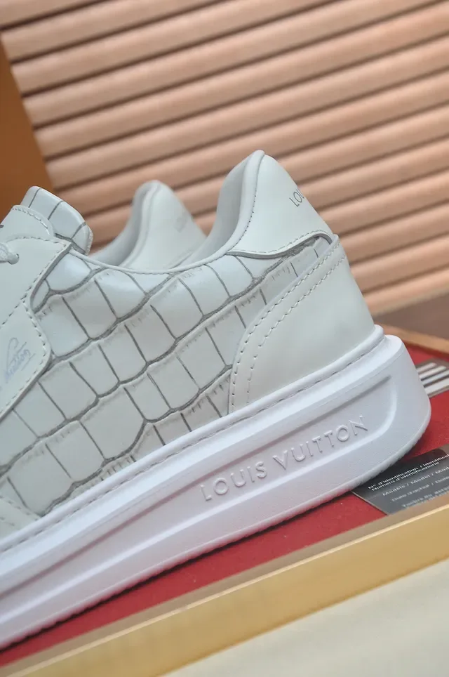 Louis Vuitton 白色米色低帮皮革生活方式运动鞋 2