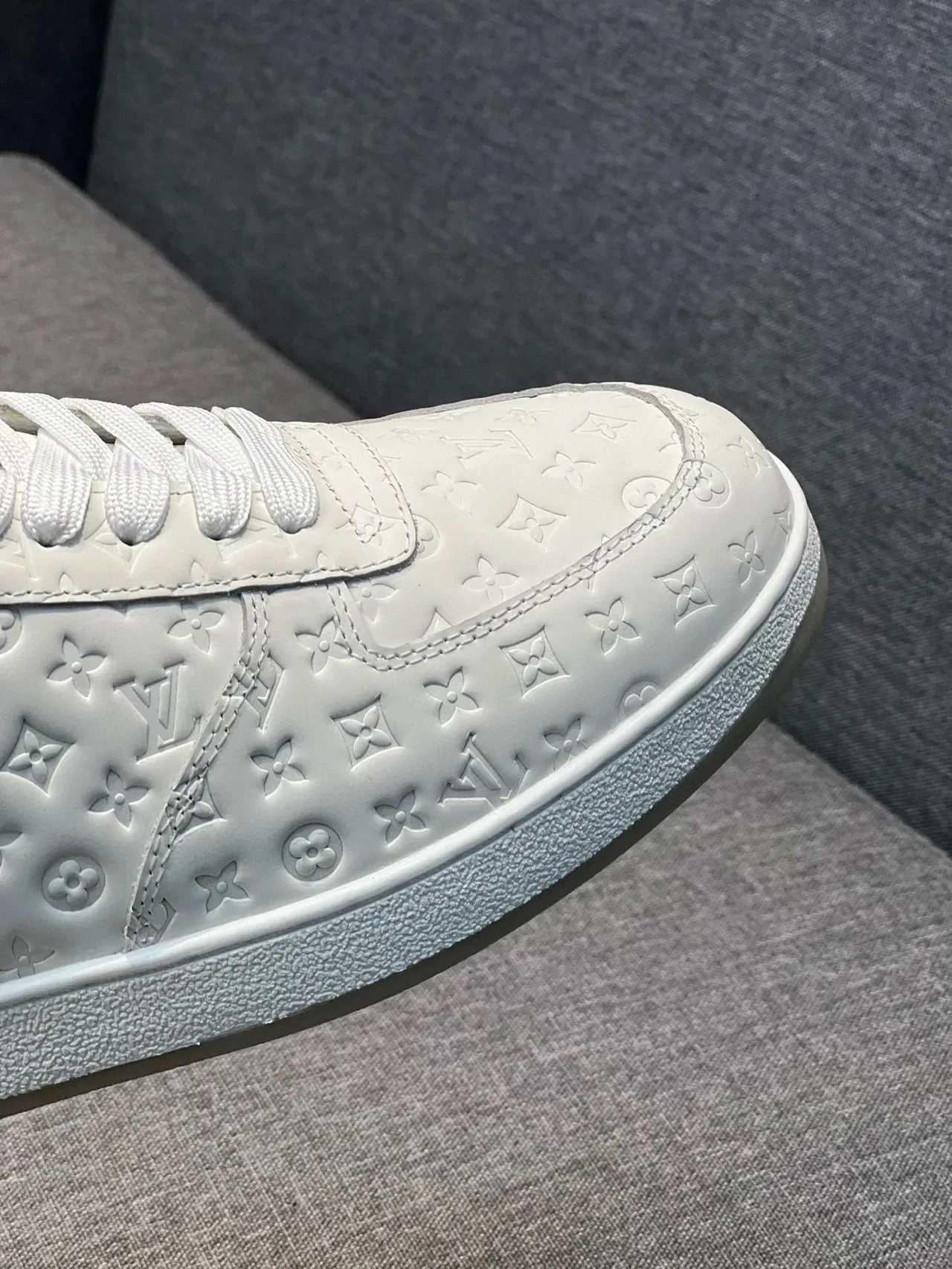 Louis Vuitton White Monogram-Embossed Leather Low-Top Silhouette Lifestyle Sneakers 3