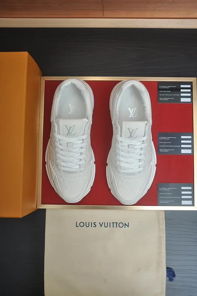 Louis Vuitton Sneakers Lifestyle Cuir Blanc Monogram-Embossed Semelle Sculptée Chunky 5