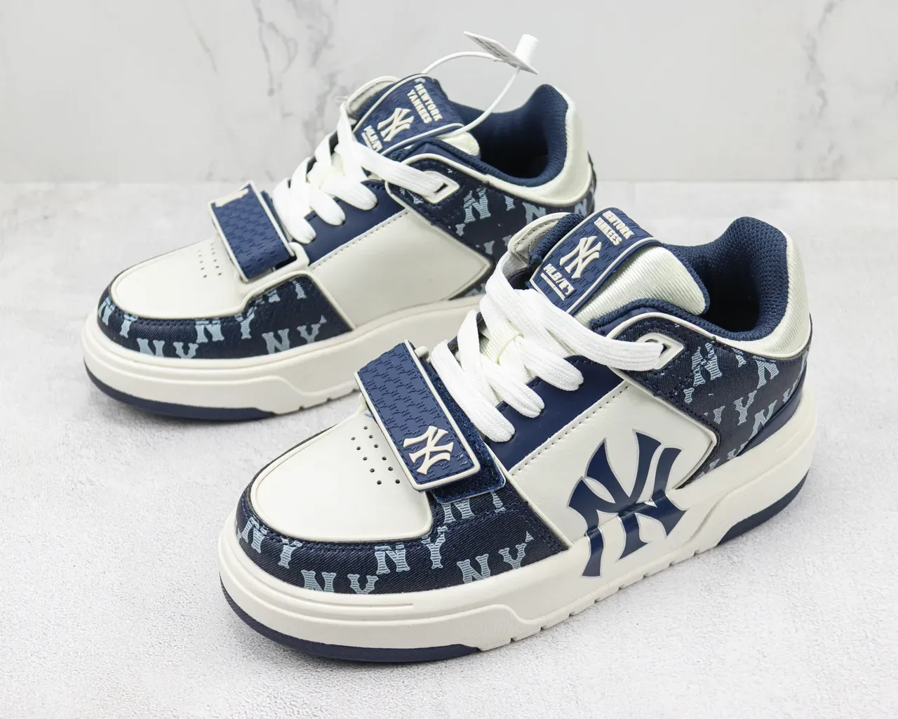 Mitchell & Ness New York Yankees Monogram Sneakers Plateforme Lifestyle 4