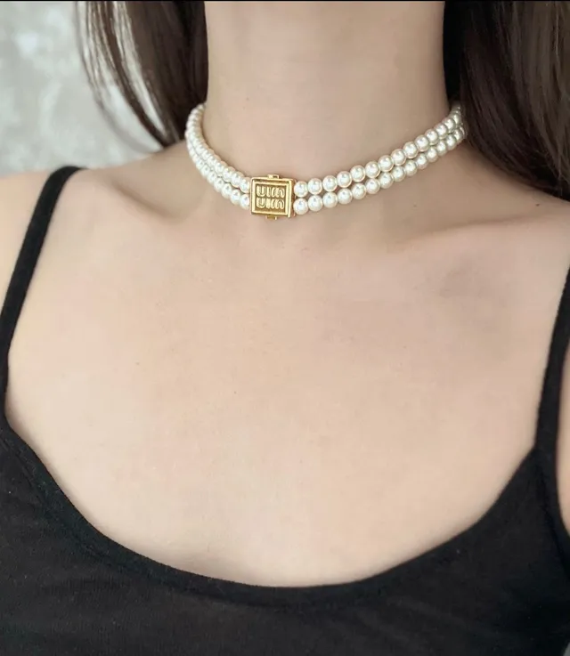 Miu Miu Logo मोती सफेद सोना डबल स्ट्रैंड नेकलेस 2