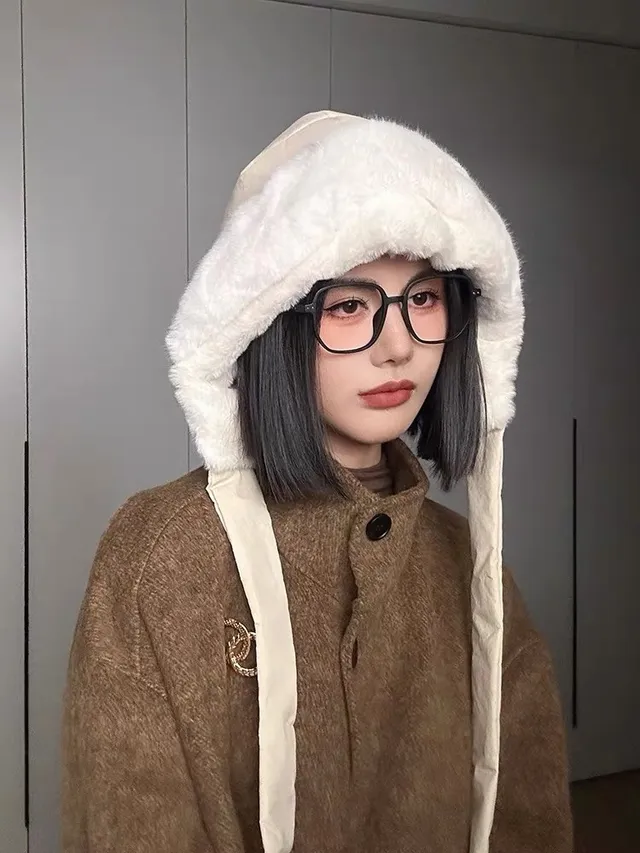 Moncler Beige Blanc Design Orejeras Fourrure Fausse Doublure Chapeau 2