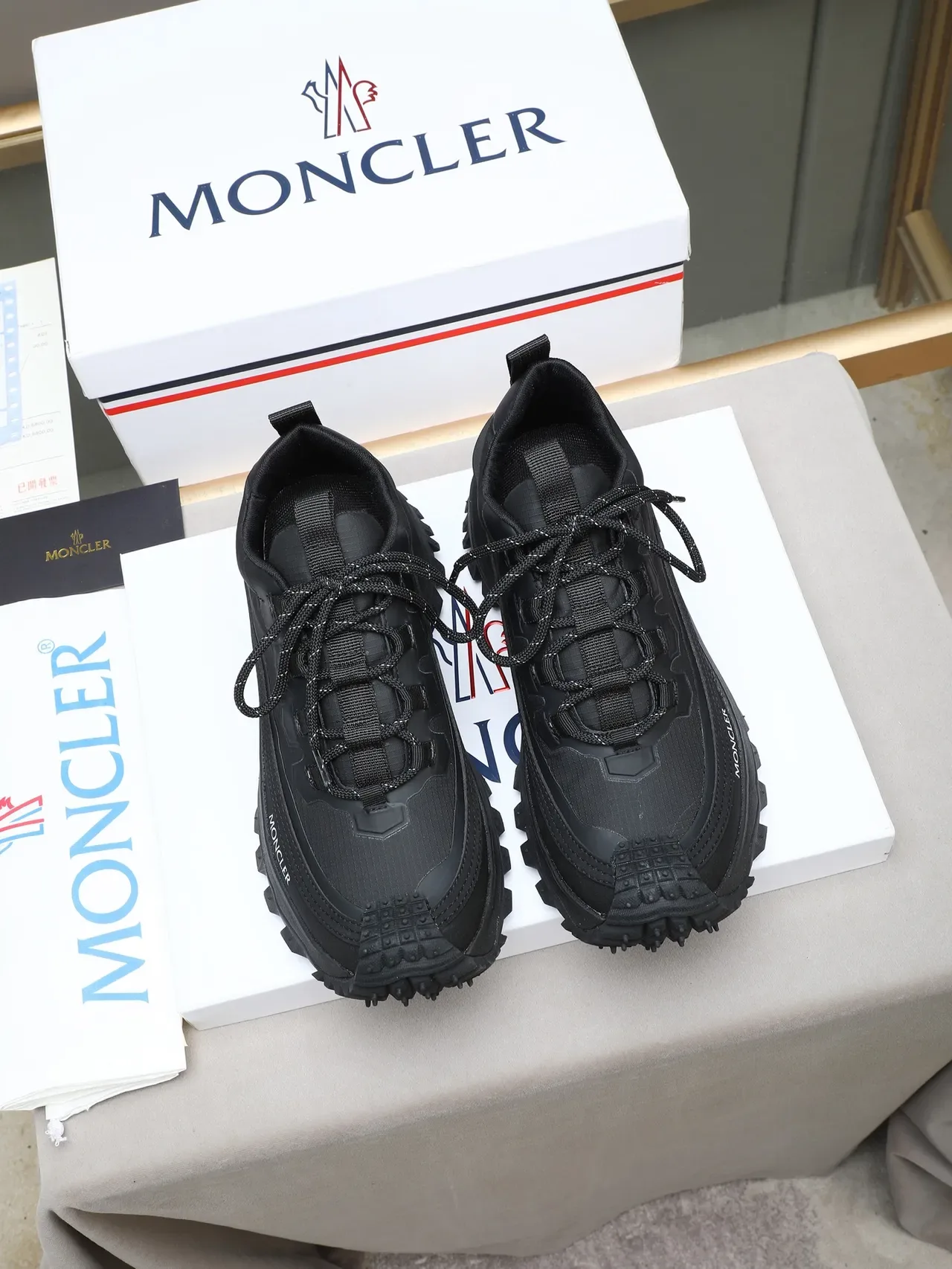 Moncler Grenoble Chaussures chunky à semelle plateforme noires 3