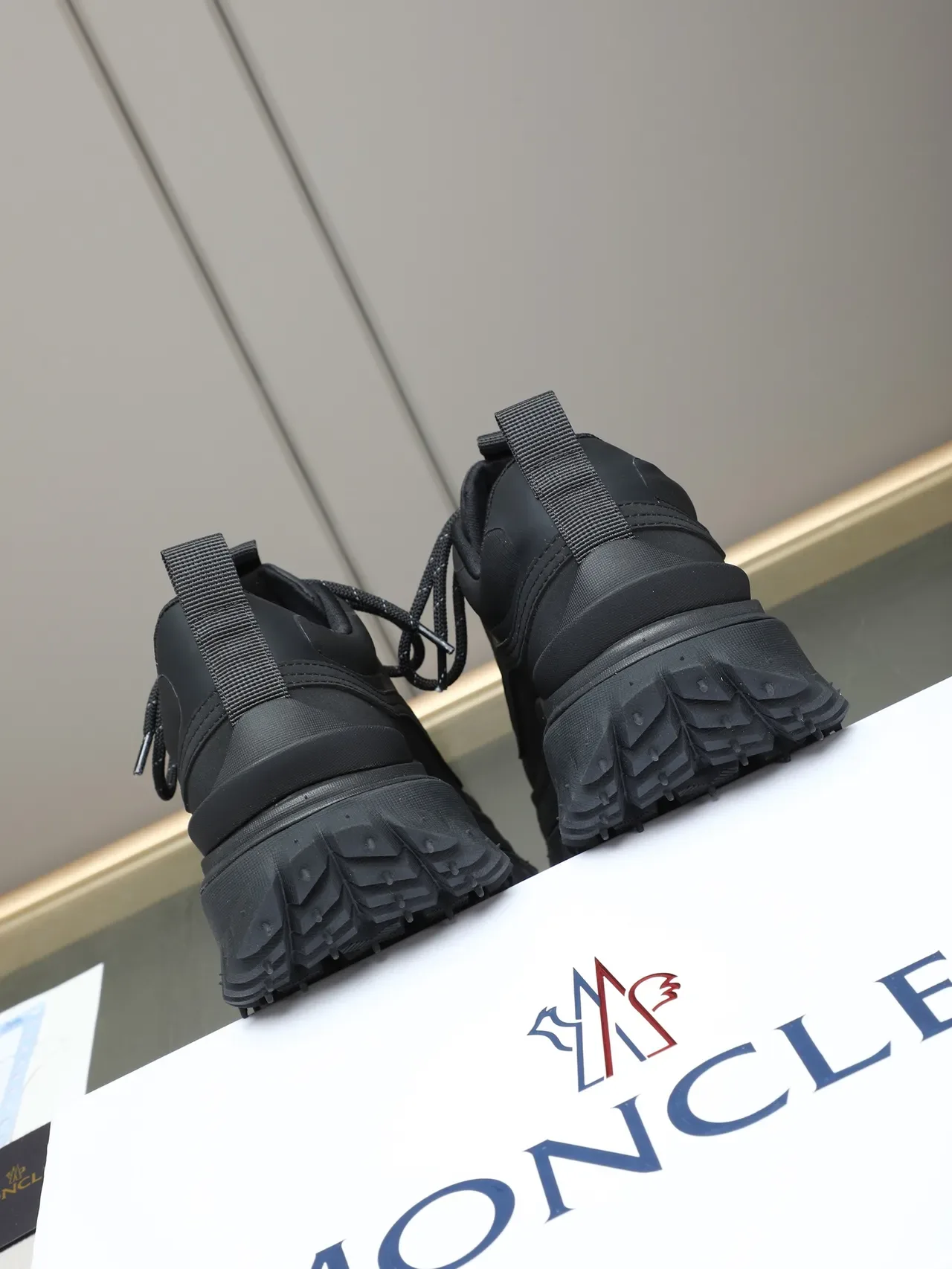 Moncler Grenoble Chaussures chunky à semelle plateforme noires 4