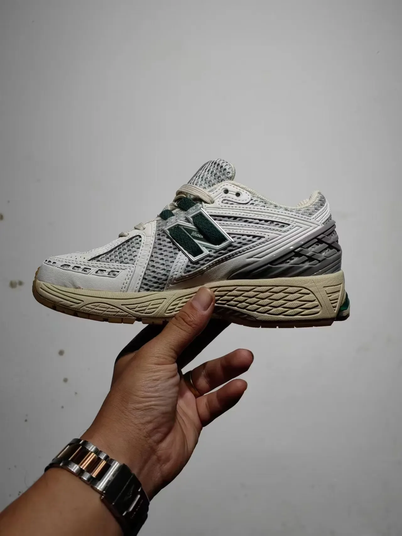 New Balance 1906R सफेद हरा बेज लाइफस्टाइल स्नीकर 5