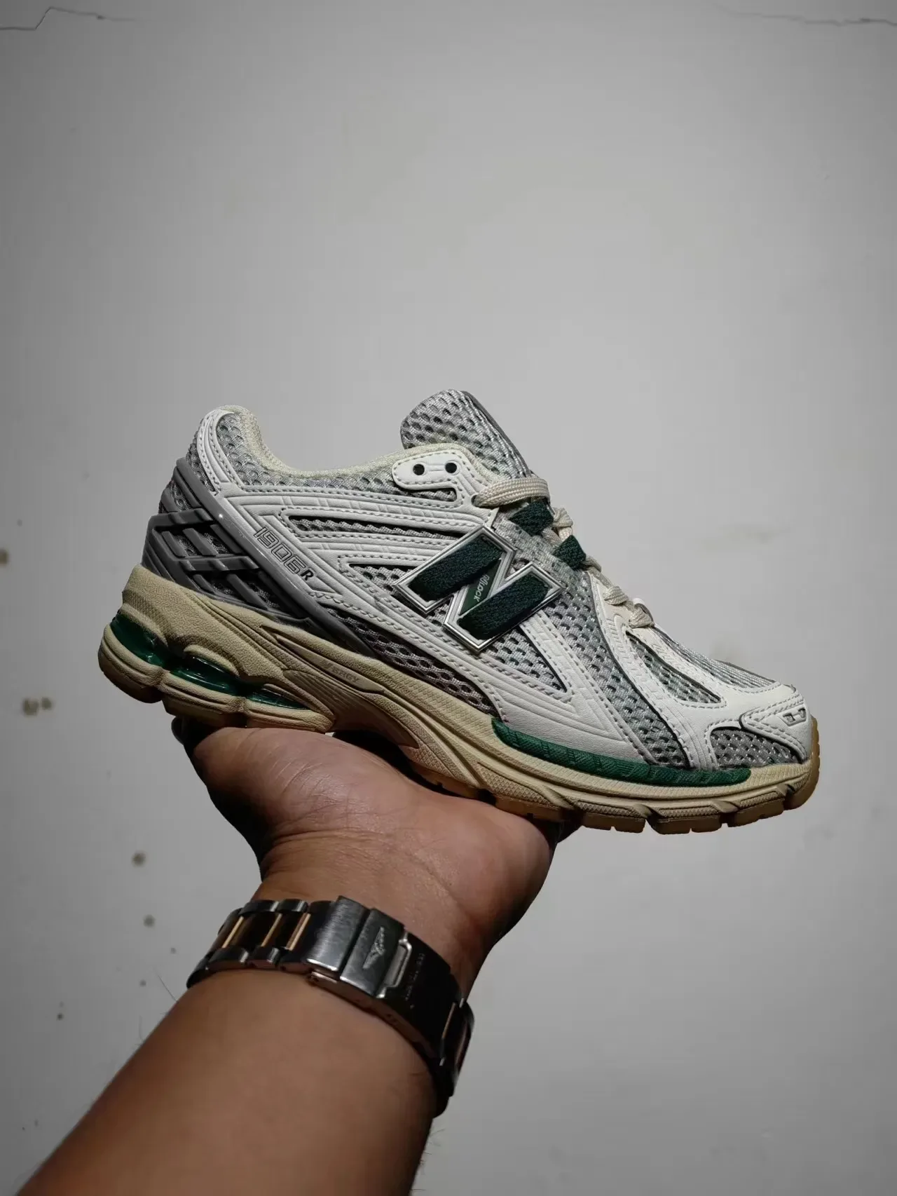 New Balance 1906R सफेद हरा बेज लाइफस्टाइल स्नीकर 7