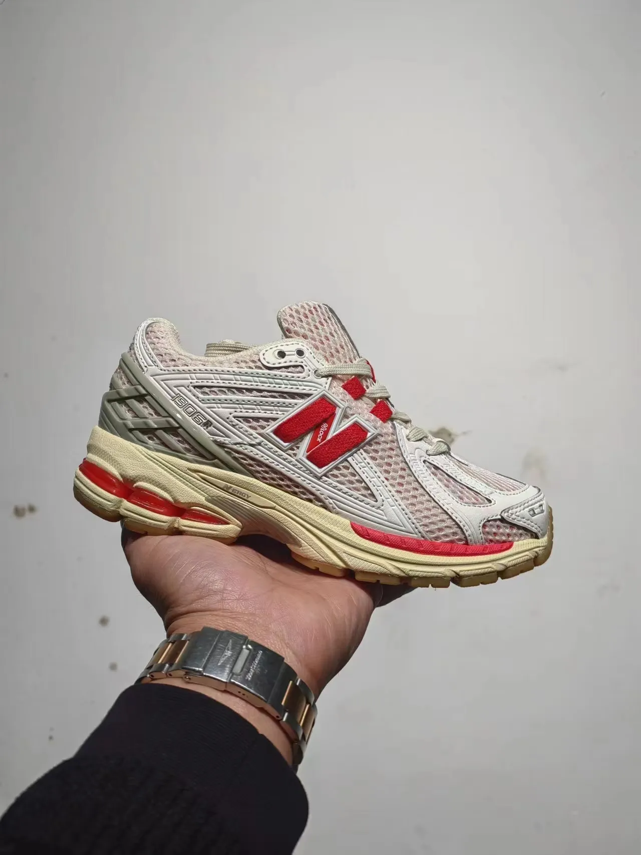 New Balance 1906R blanc rouge beige Chaussures de course 7