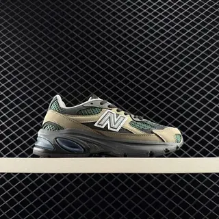 New Balance 2002R beige vert noir sneakers chunky