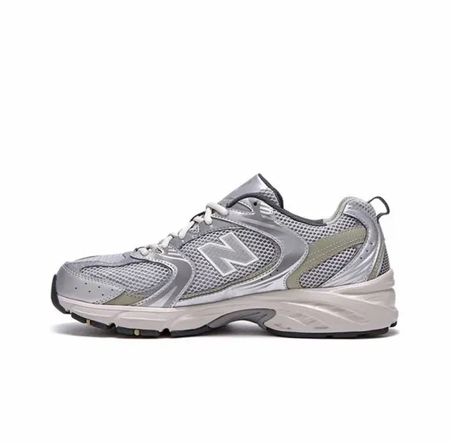 New Balance 530 রূপালী এবং অলিভ সবুজ জীবনধারার স্নিকার্স 4