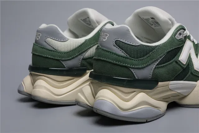New Balance 9060 Verde Floresta Branco Tênis Estilo de vida 2