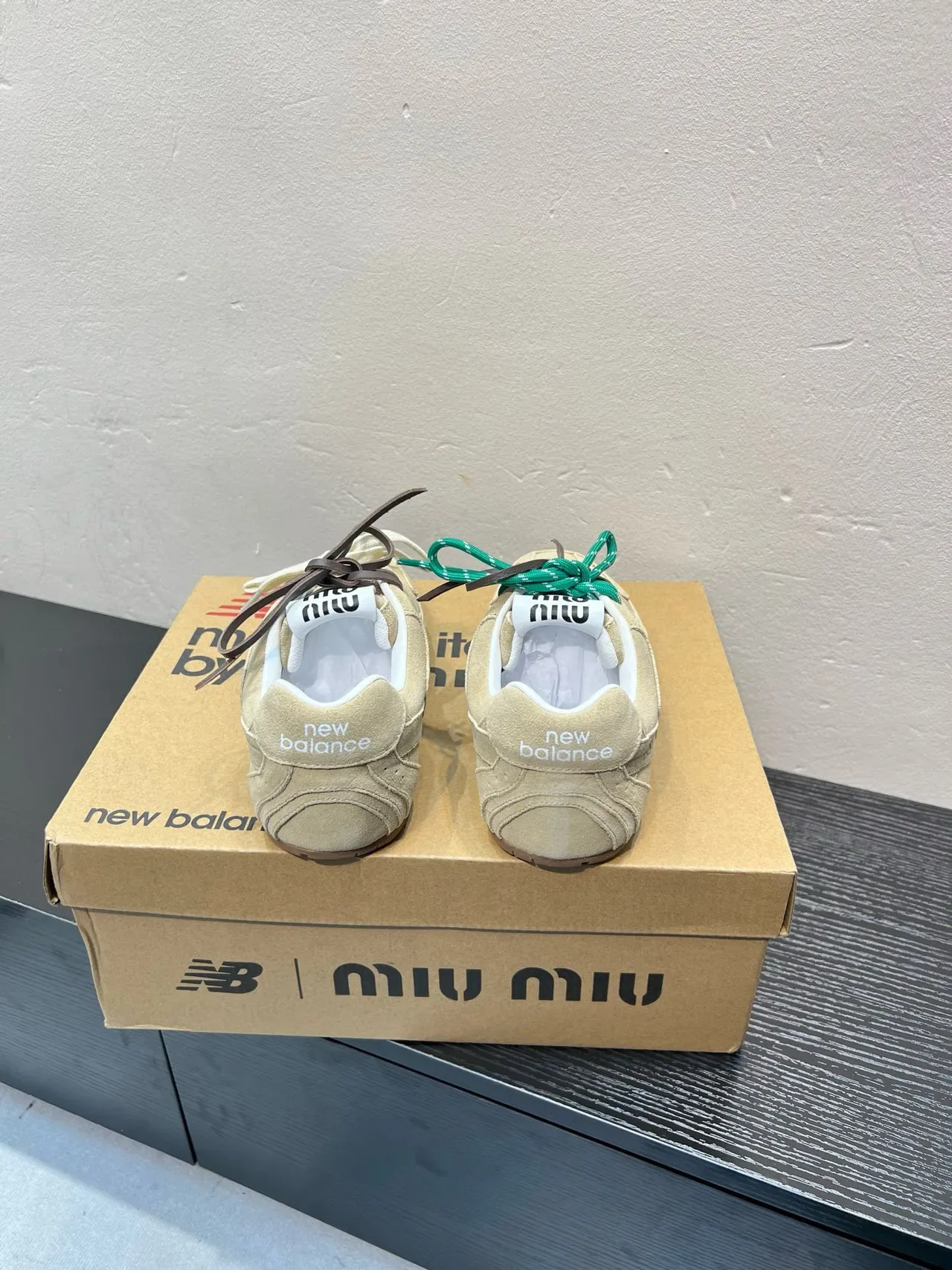 New Balance حذاء أسلوب حياة من السودي البيج الأخضر مع بناء لوحي علوي 6
