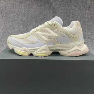 New Balance 米色粉色雕塑中底 网面和合成面板 厚底运动鞋
