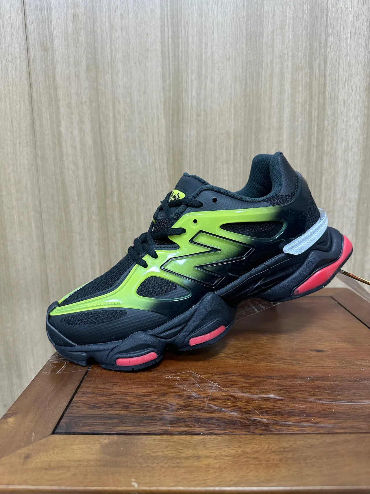 New Balance Black Green Midsole Gradient Overlay Chunky Sneakers 3