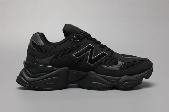 New Balance Tênis Lifestyle Solado Preto Monocromático Chunky Sculpted 8